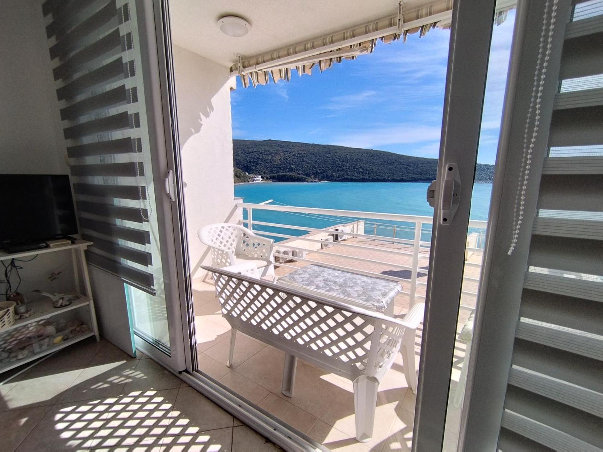 Seaside Apartment Kruce Улцинь Екстер'єр фото