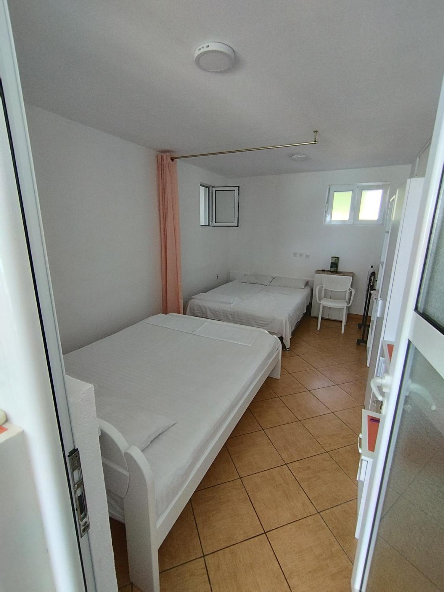 Seaside Apartment Kruce Улцинь Екстер'єр фото