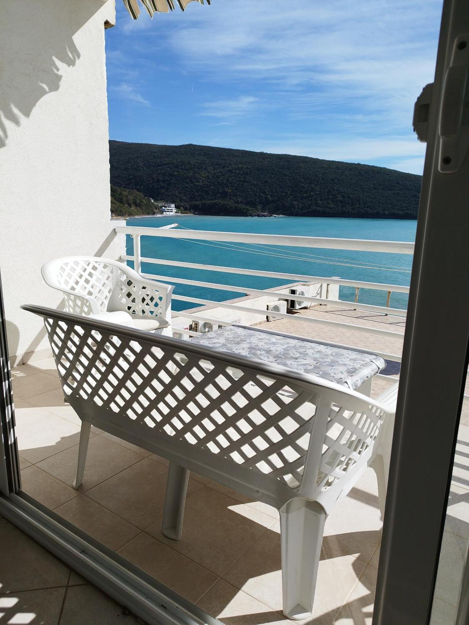 Seaside Apartment Kruce Улцинь Екстер'єр фото
