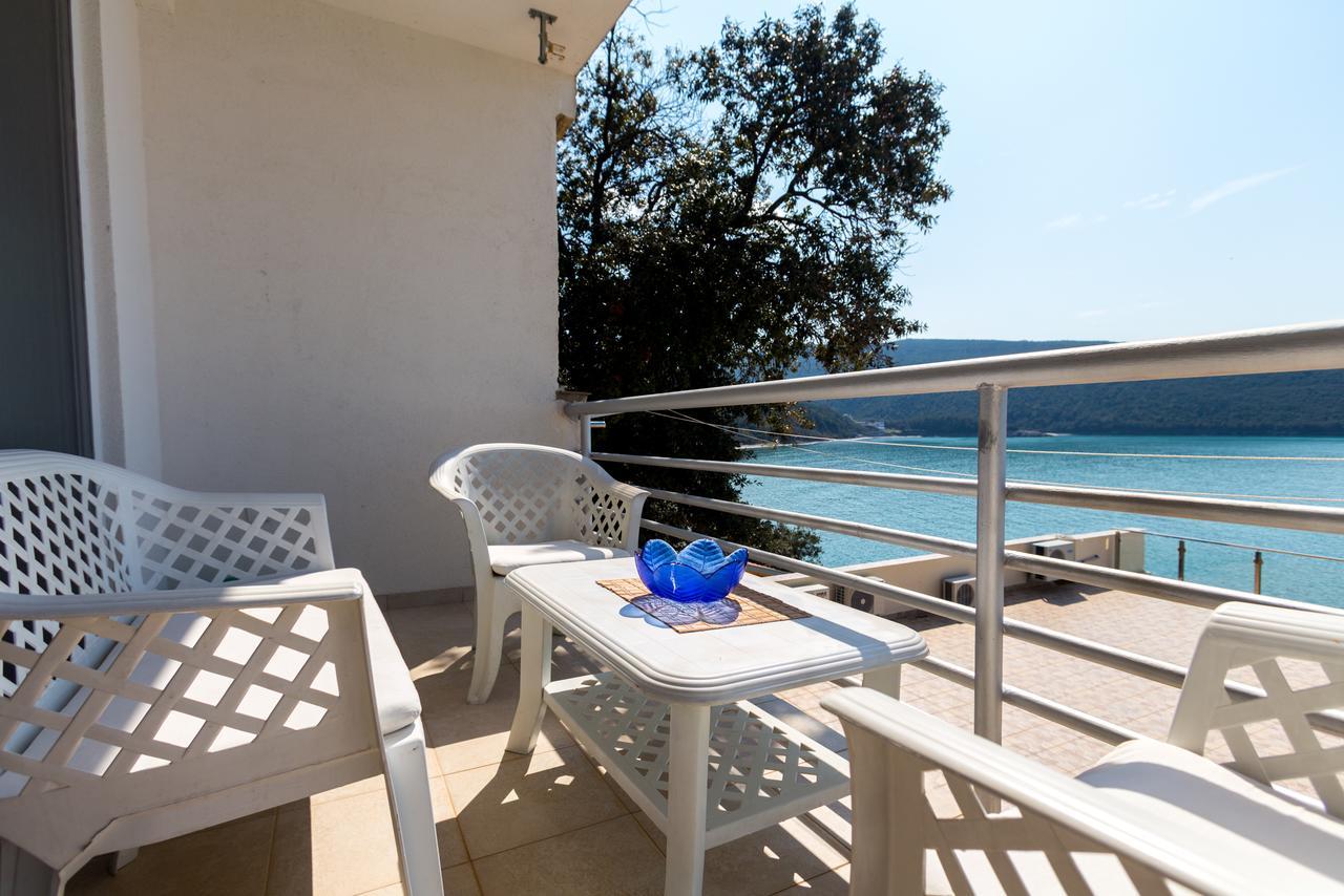 Seaside Apartment Kruce Улцинь Екстер'єр фото